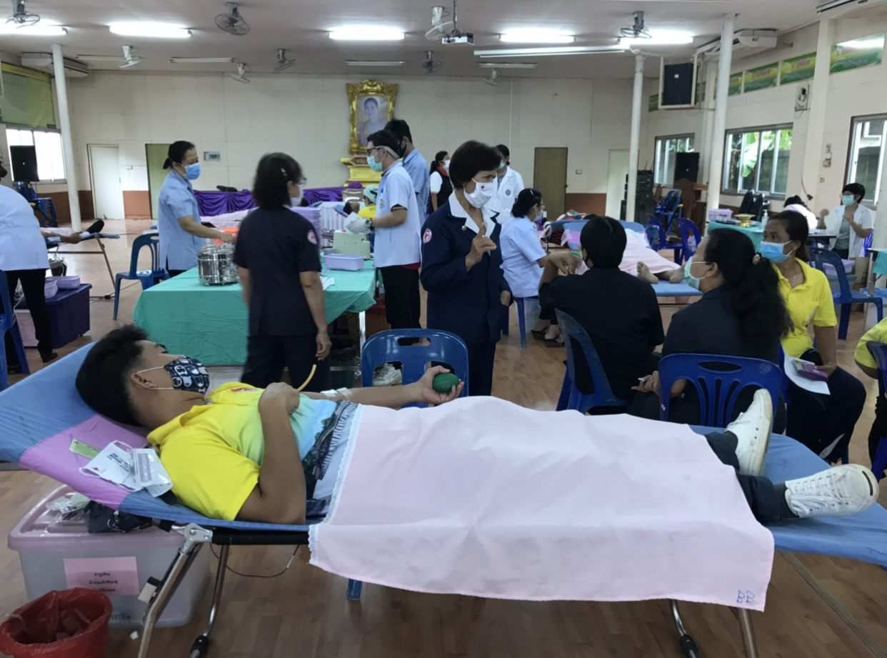 บริจาคเลือดให้สภากาชาดไทย