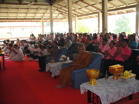 โครงการอบต.คุริงรวมใจใฝธรรมะ