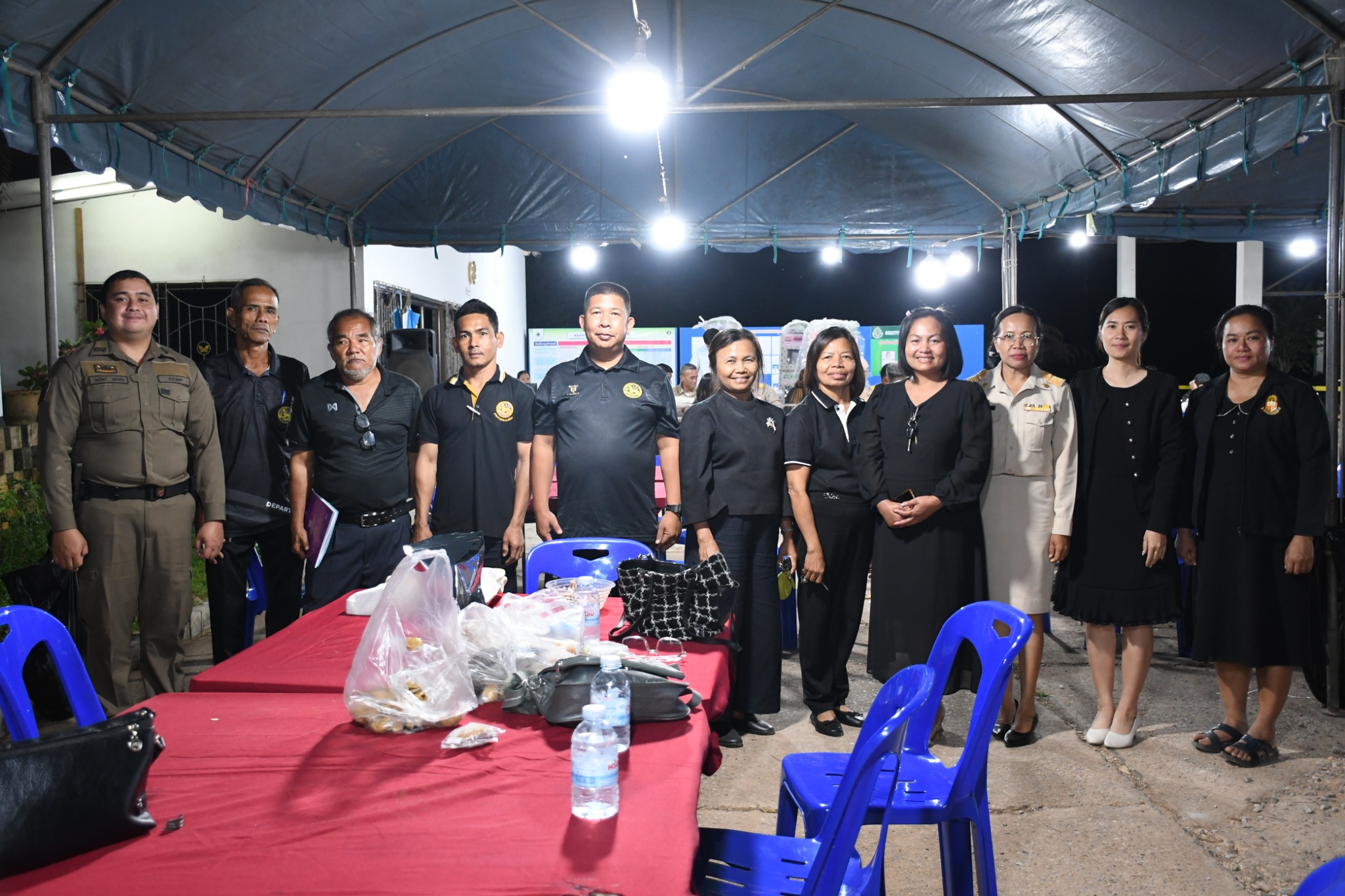 ภาพบรรยากาศการรวมคะแนนและรับคืนหีบบัตร/อุปกรณ์การเลือกตั้ง และยุบรวมบัตรเลือกตั้งสมาชิกสภาองค์การบริหารส่วนตำบลและนายกองค์การบริหารส่วนตำบลคุริง
  📌📌 วันอาทิตย์ที่ 11 มกราคม 2569